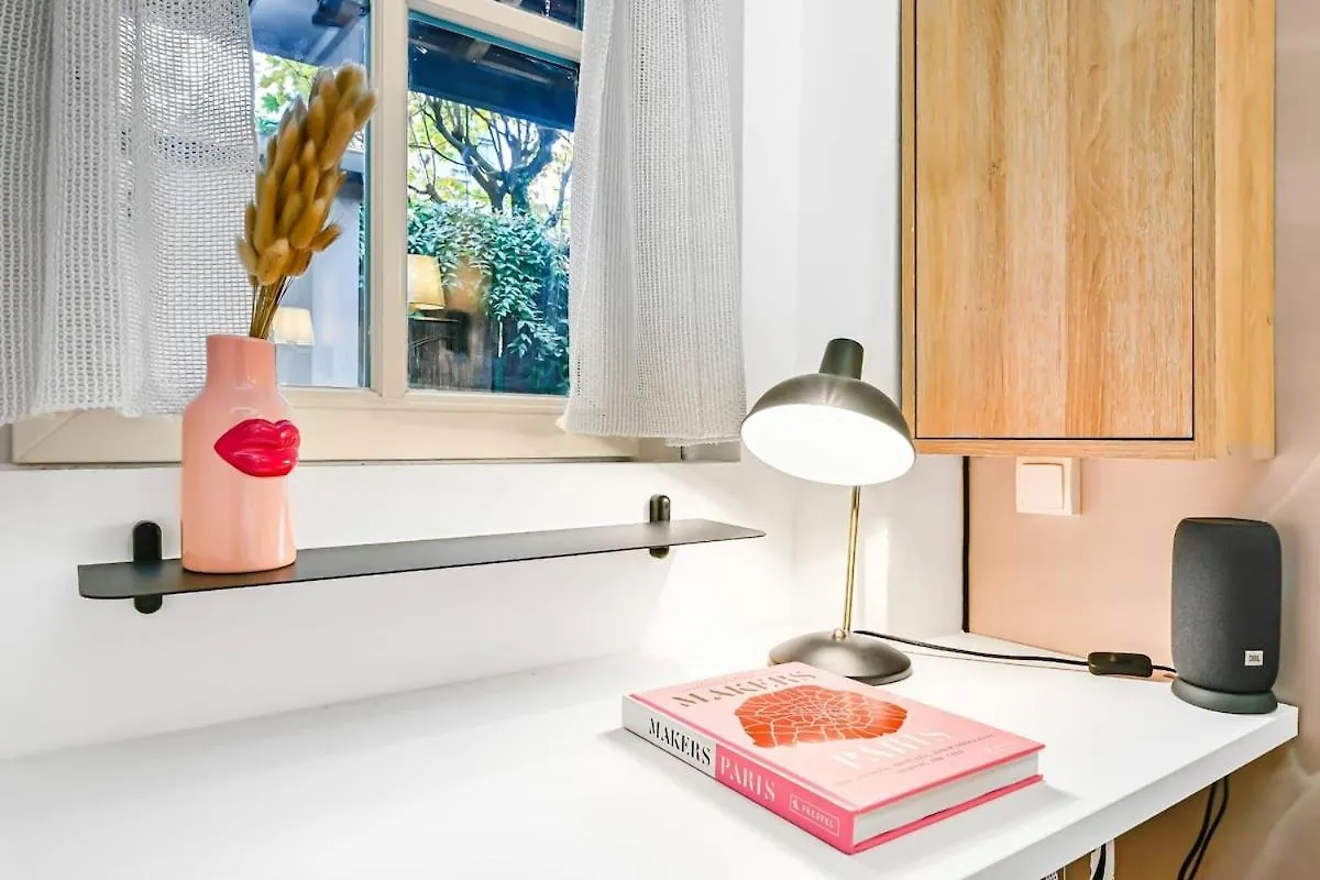 Apartamento Jacuzzi & Balneotherapy For A Passionate Couple París Francia