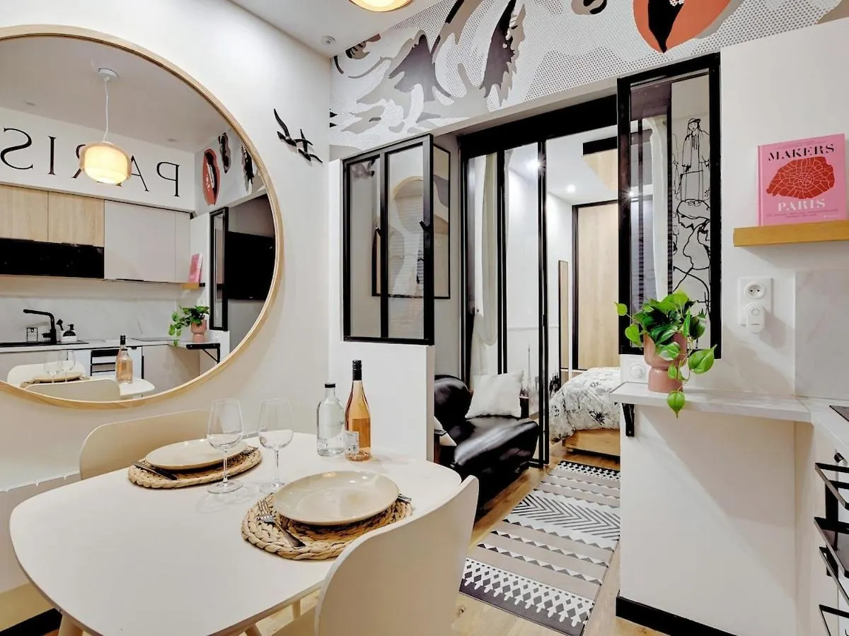 Apartamento Jacuzzi & Balneotherapy For A Passionate Couple París
